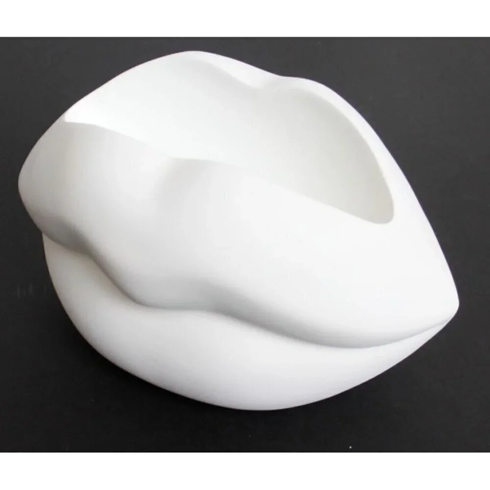 New MCM Large Lips / Mouth White Retro Modern Succulent Flower Planter Pot
